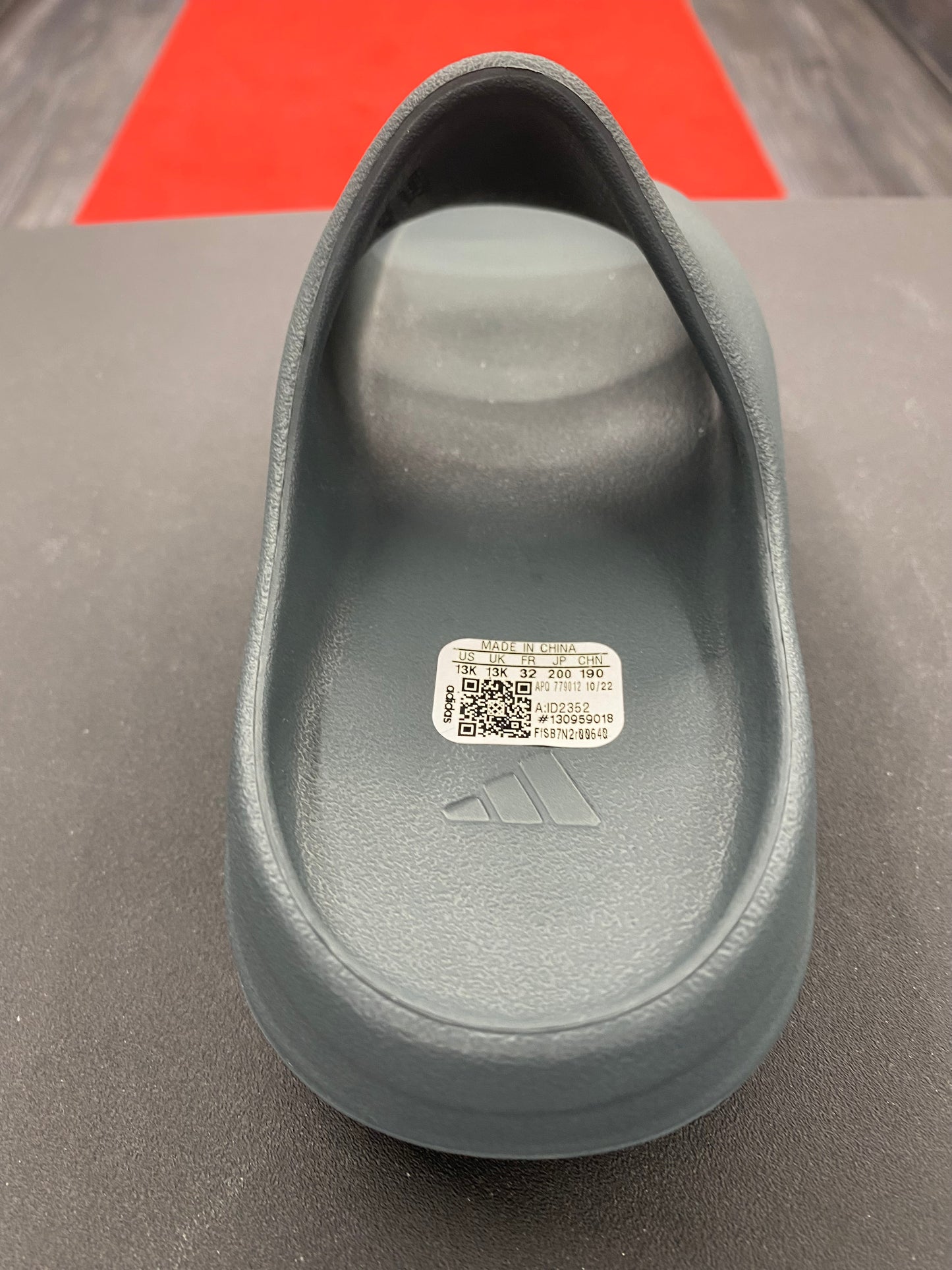 Adidas Yeezy Slide “Slate Marine” (Kids)