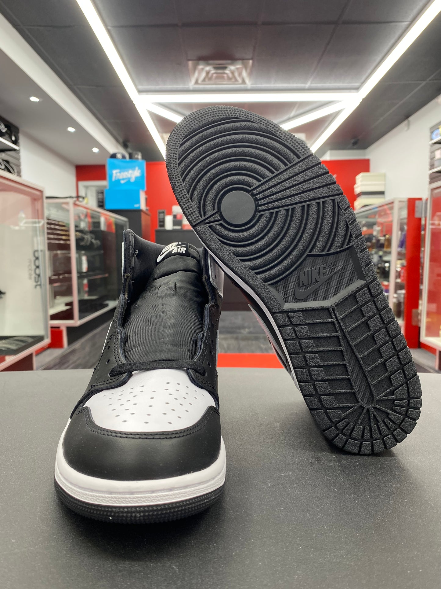 Air Jordan 1 Retro High OG