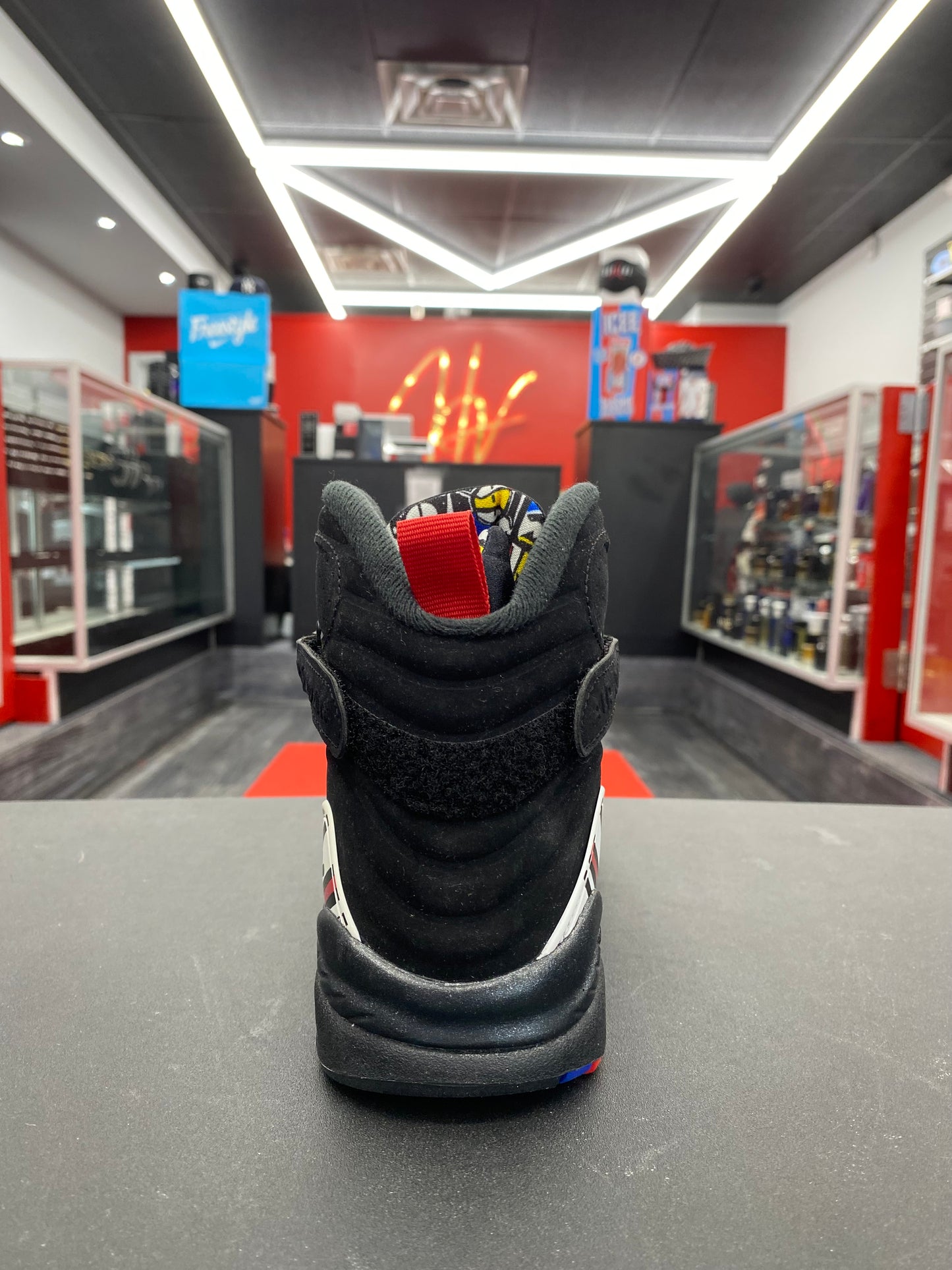 Air Jordan 8 Retro “Playoffs” (GS)