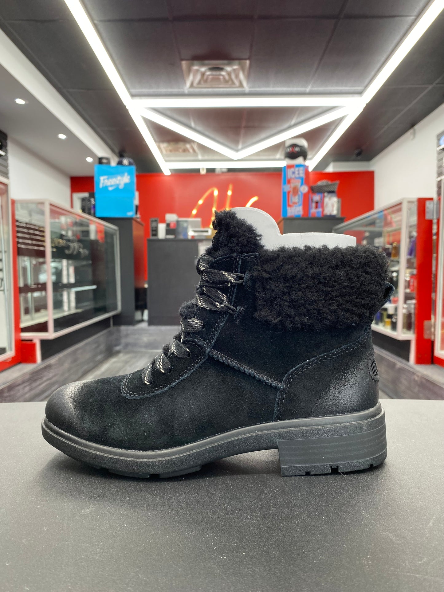 Ugg Harrison Cozy Lace “Black” (Women’s)