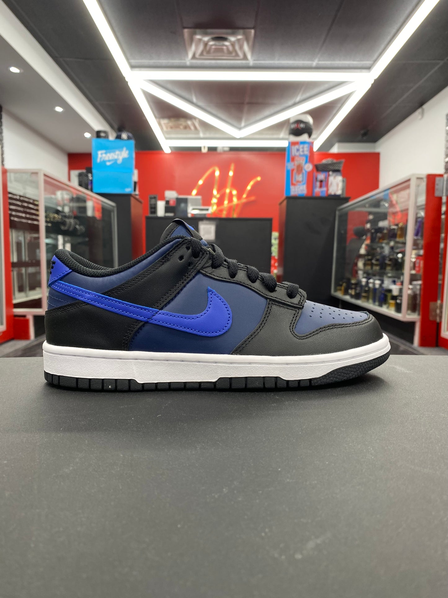 Nike Dunk Low “Midnight Navy” (GS)