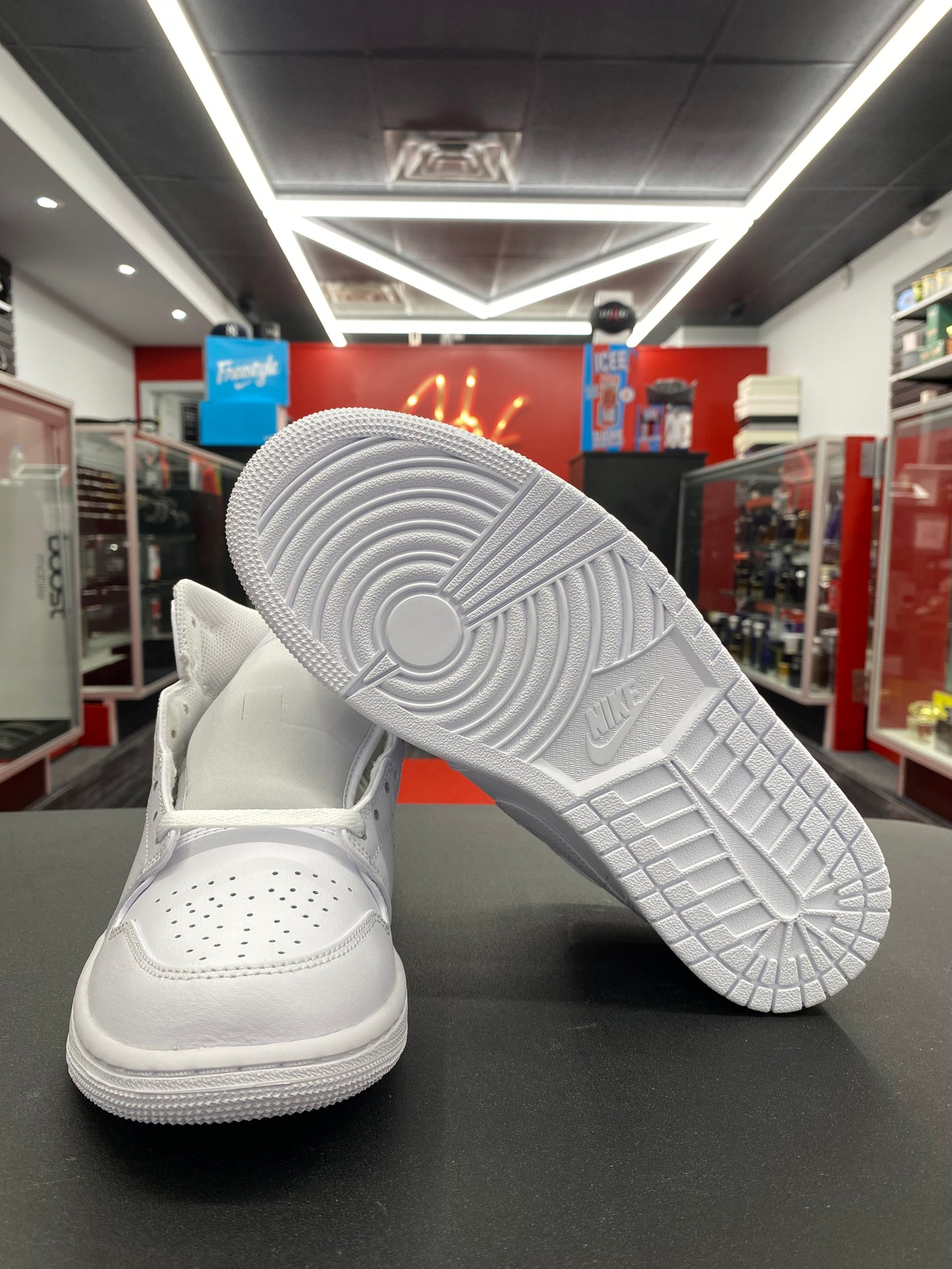 Air Jordan 1 Mid