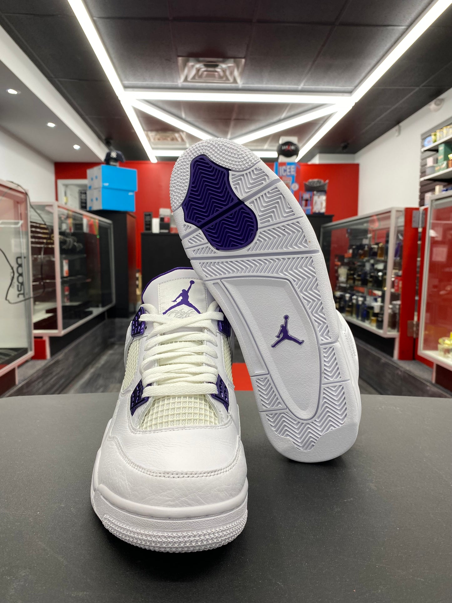 Air Jordan 4 Retro