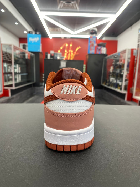 W Nike Dunk Low “Red Stardust”