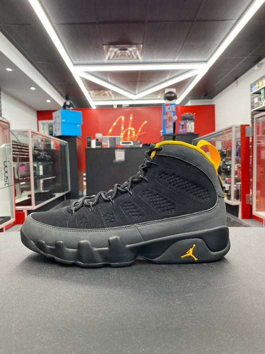 Air Jordan 9 Retro