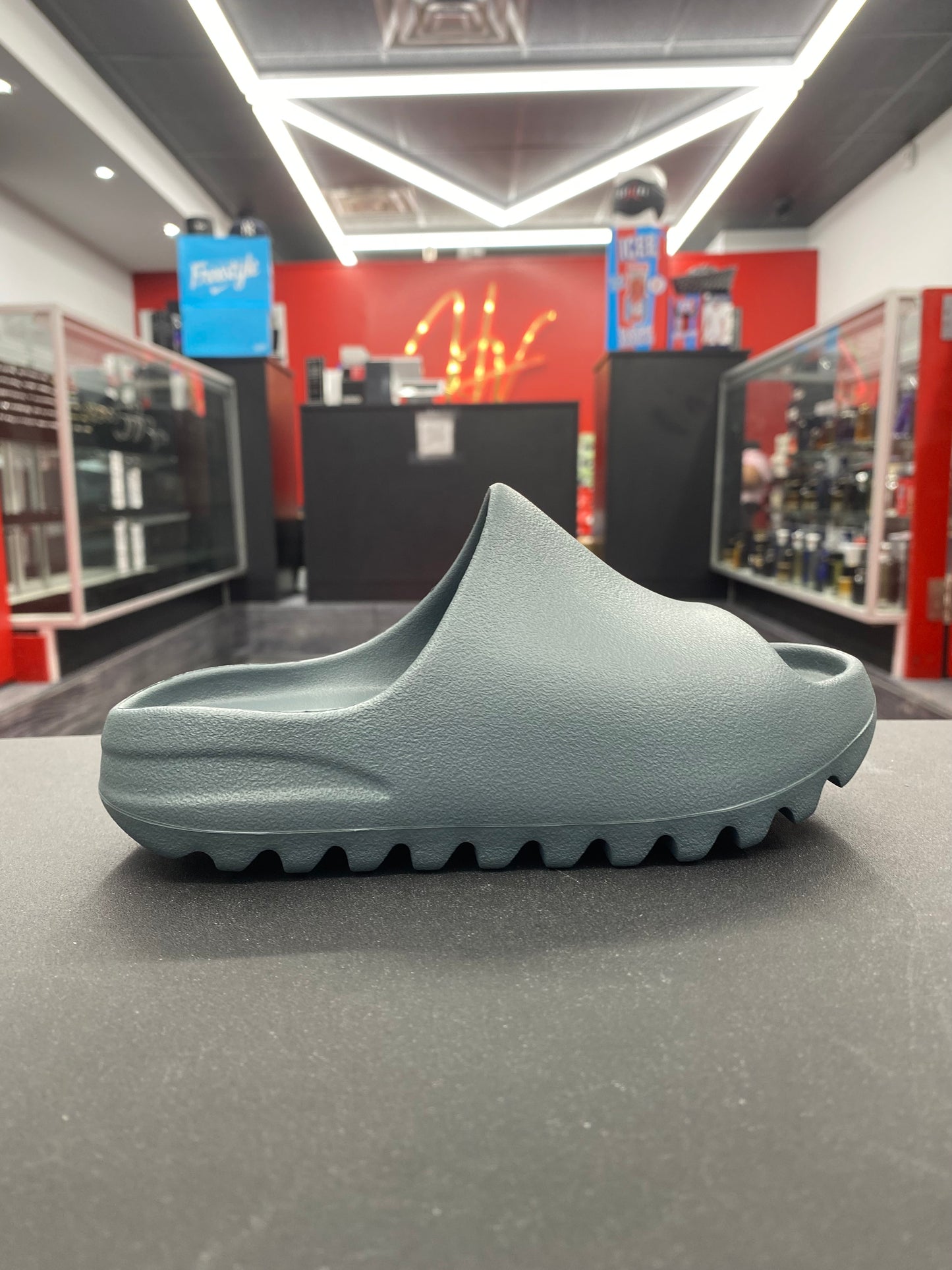 Adidas Yeezy Slide “Slate Marine” (Kids)
