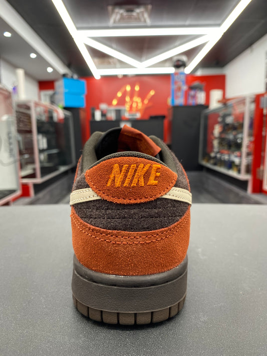 Nike Dunk Low “Red Panda”