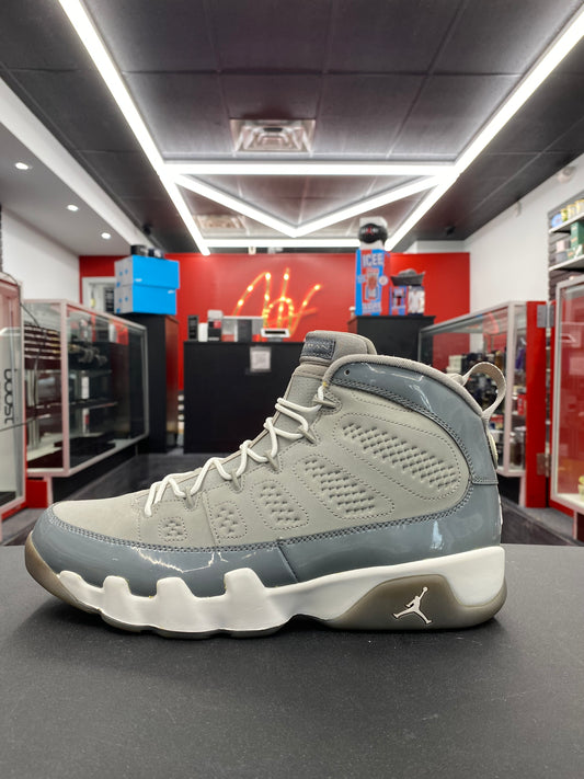 Air Jordan 9 Retro