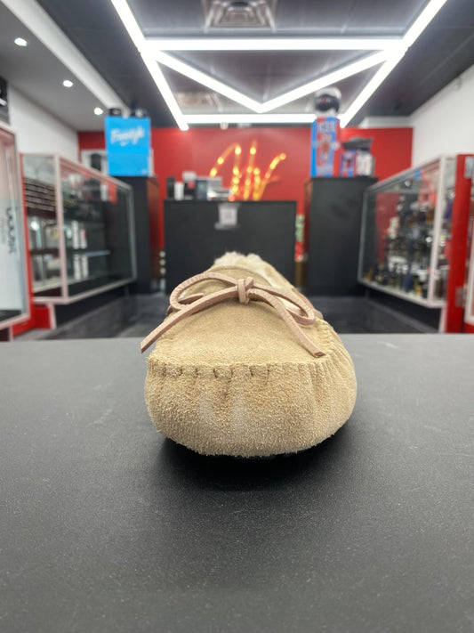 W UGG DAKOTA “Tobacco”