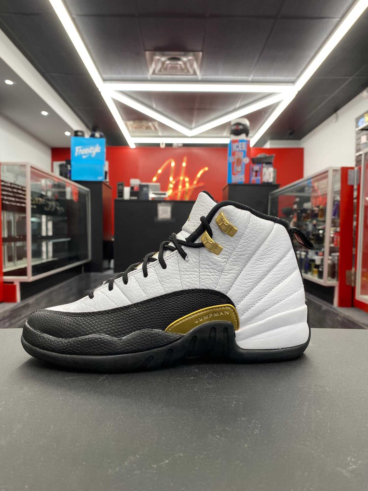 Air Jordan 12 Retro “Royalty Taxi” (GS)