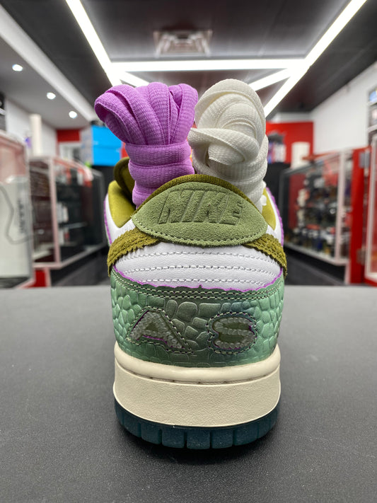Nike SB Dunk Low “Alexis Sablone Chameleon”
