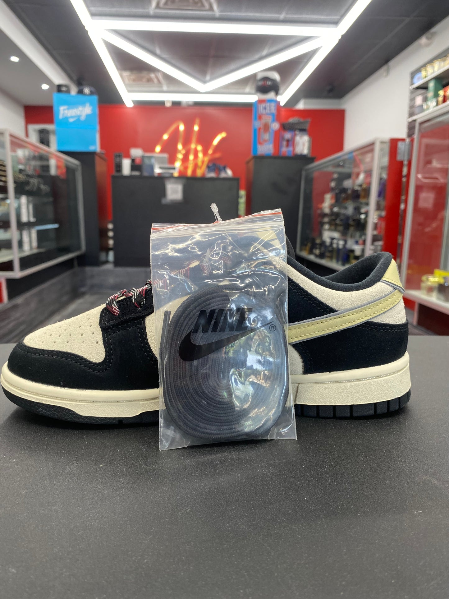 W Nike Dunk Low LX “Black Suede Team Gold”